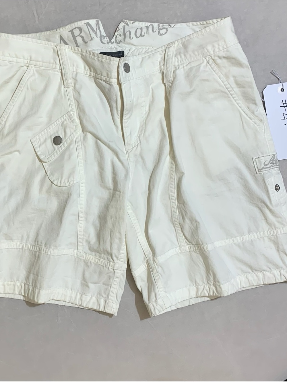 A/X Armani Exchange Cream Casual Cargo Bermudas Golf shorts